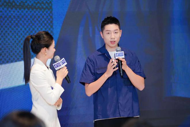 许昕给它打出了“全面满分”九游会网站“人民艺术家”(图2)