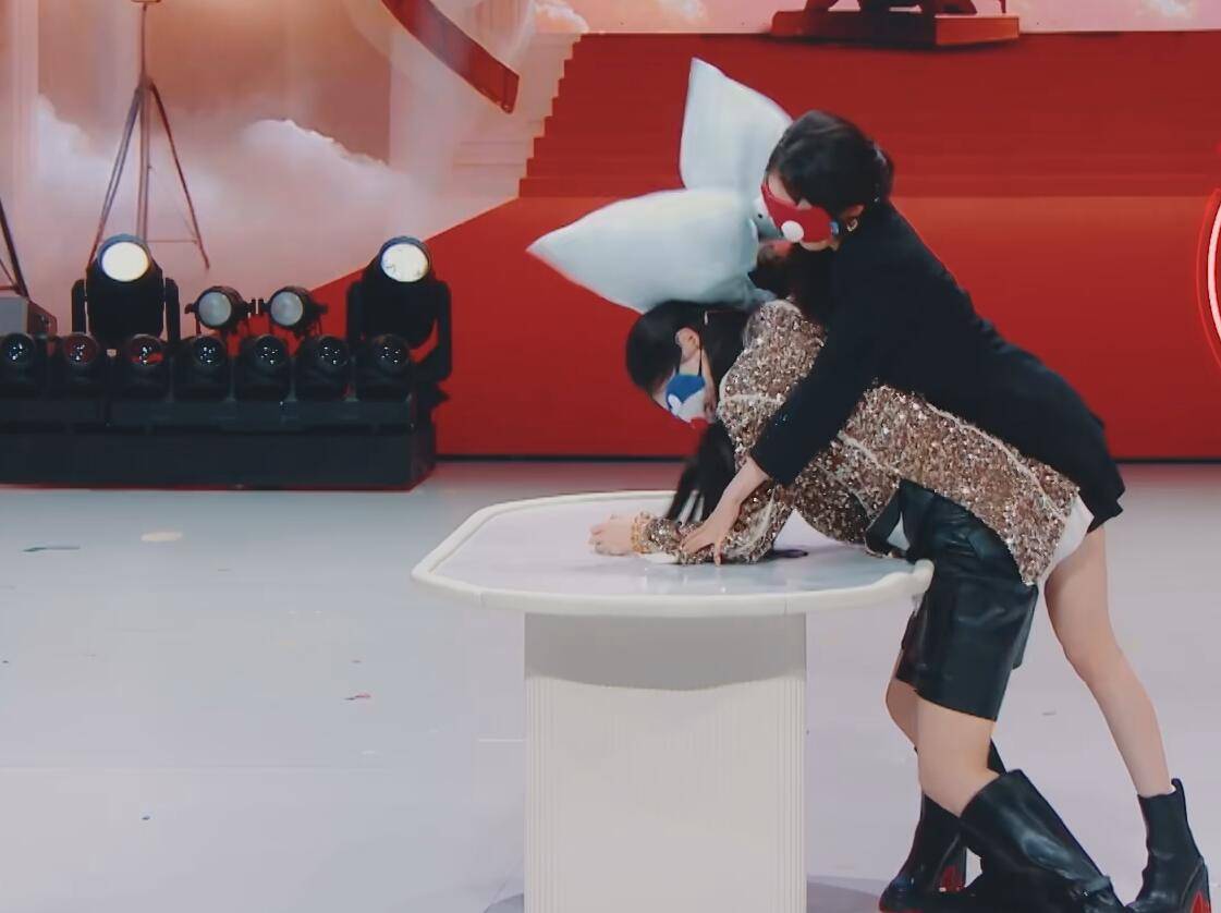 高光”让《王牌9》开播封神j9九游会登录杨幂的“5次(图14)
